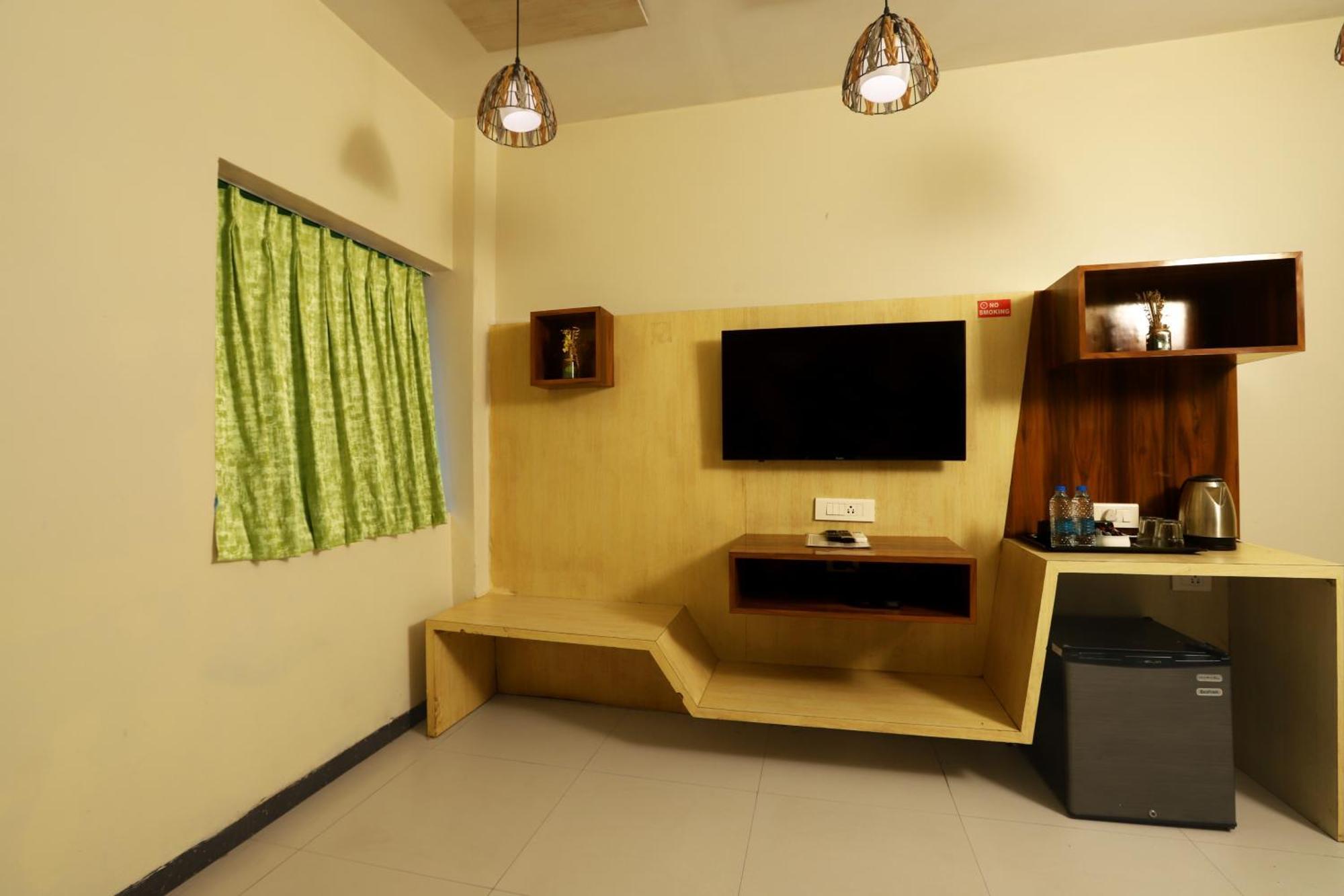 Hotel Elite Continental- Near Mumbai International Airport Andheri East Buitenkant foto