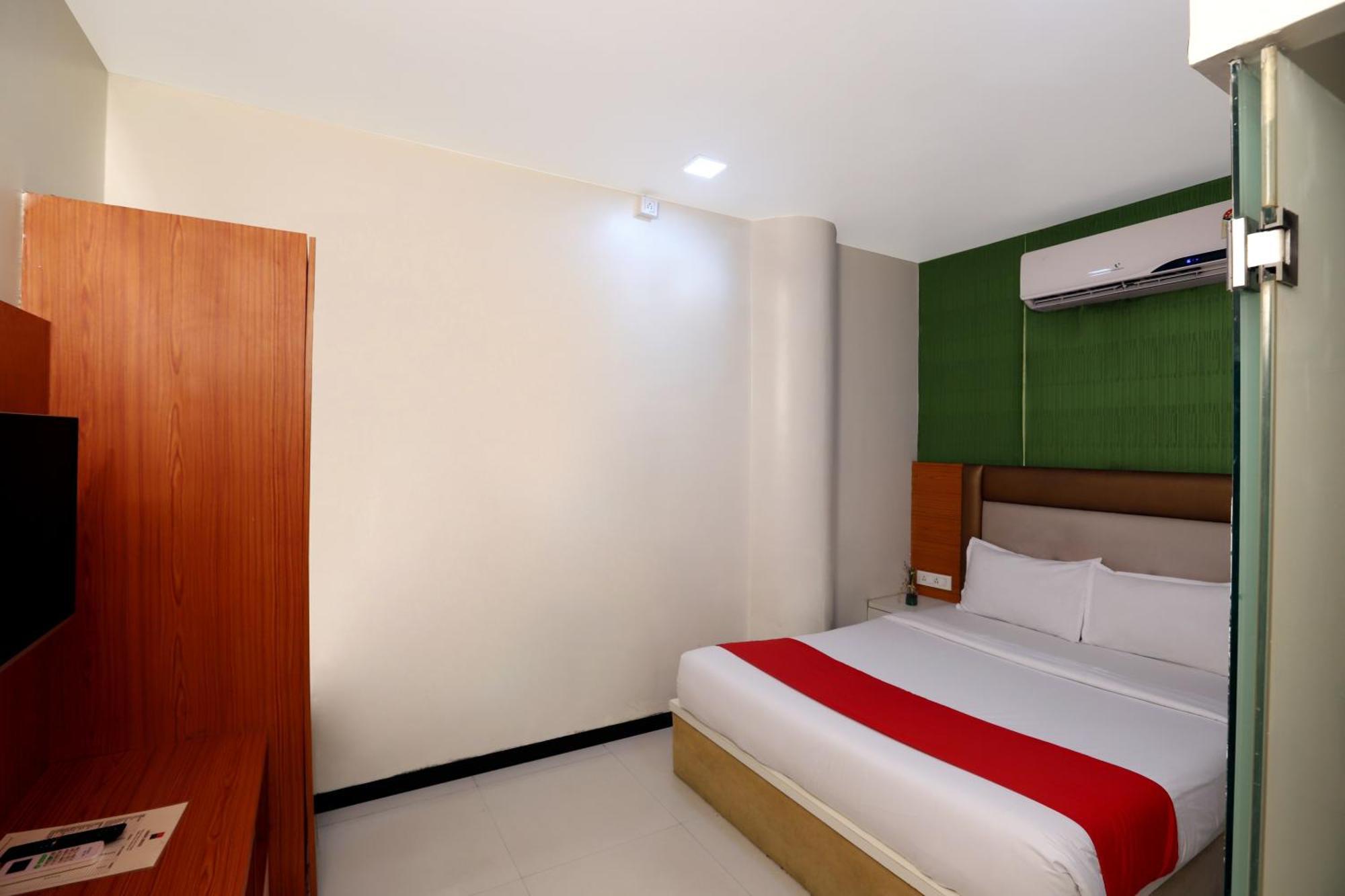 Hotel Elite Continental- Near Mumbai International Airport Andheri East Buitenkant foto
